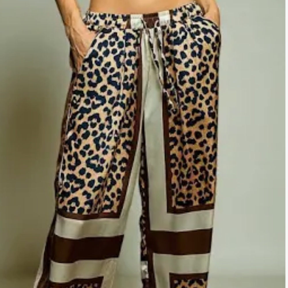 POL Leopard-Print Wide Leg Pants in Tan and Black